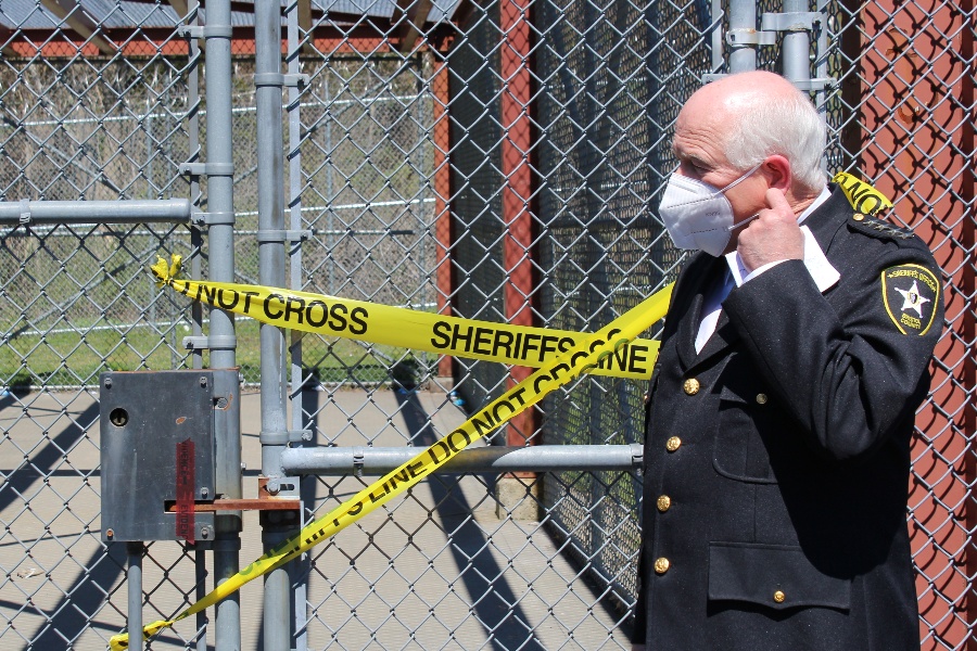 Sheriff Thomas Hodgson approaches the podium at a press conference in May 2020.
