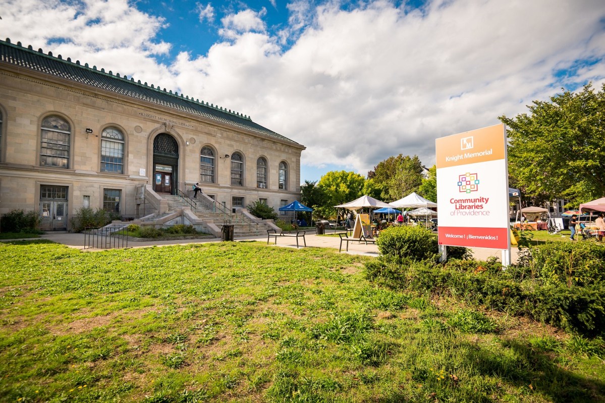 Knight Memorial Library