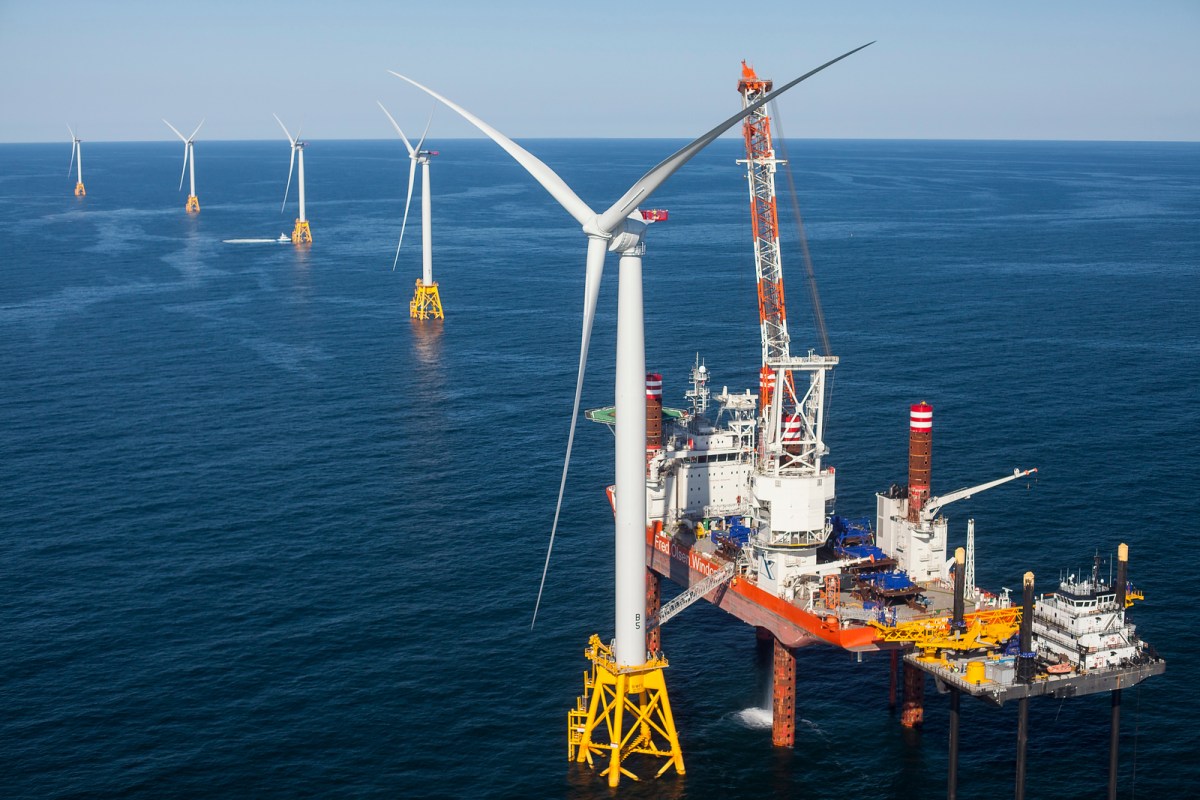 Block Island Wind Farm under construction