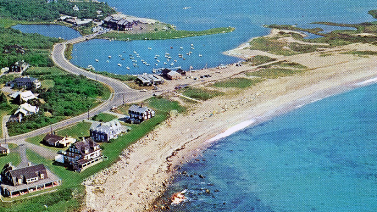 An aerial photo dated circa 1995 of the area of Spring Avenue Extension near the Atlantic Ocean at the end of the Spray Rock Road in the Weekapaug section of Westerly.
