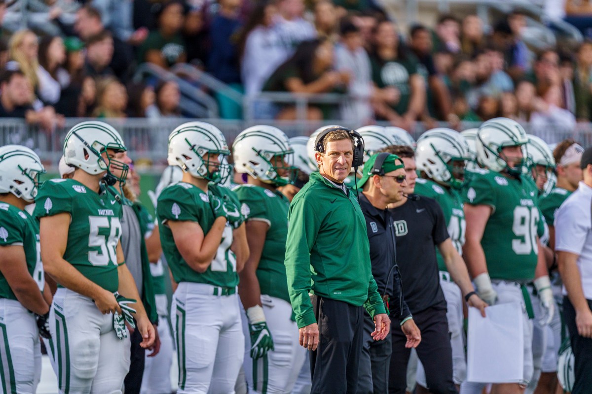 Buddy Teevens and the Dartmouth football team against Yale.